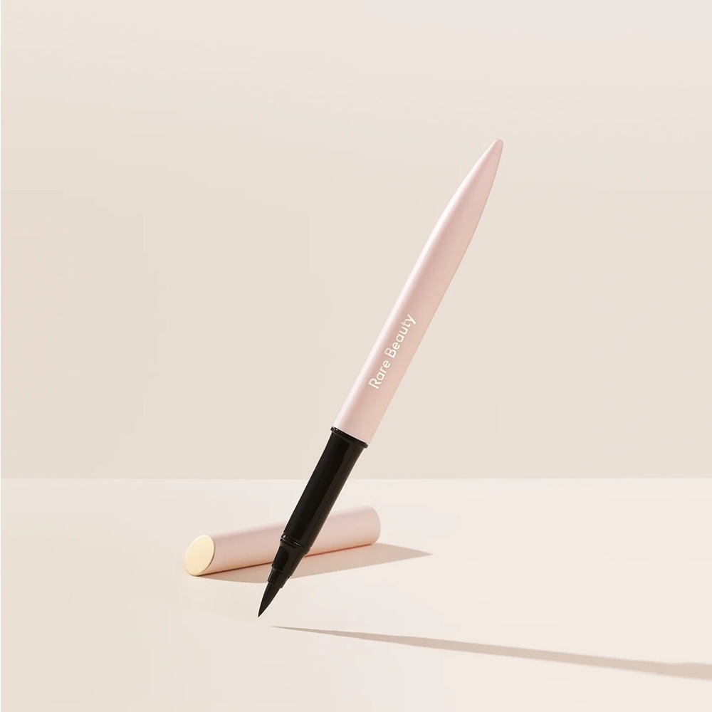 Rare Beauty Perfect Strokes Matte Liquid Liner